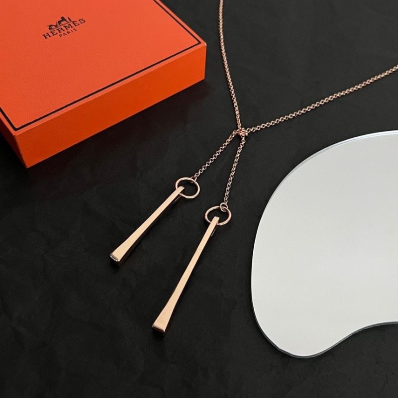 H**mes necklaces